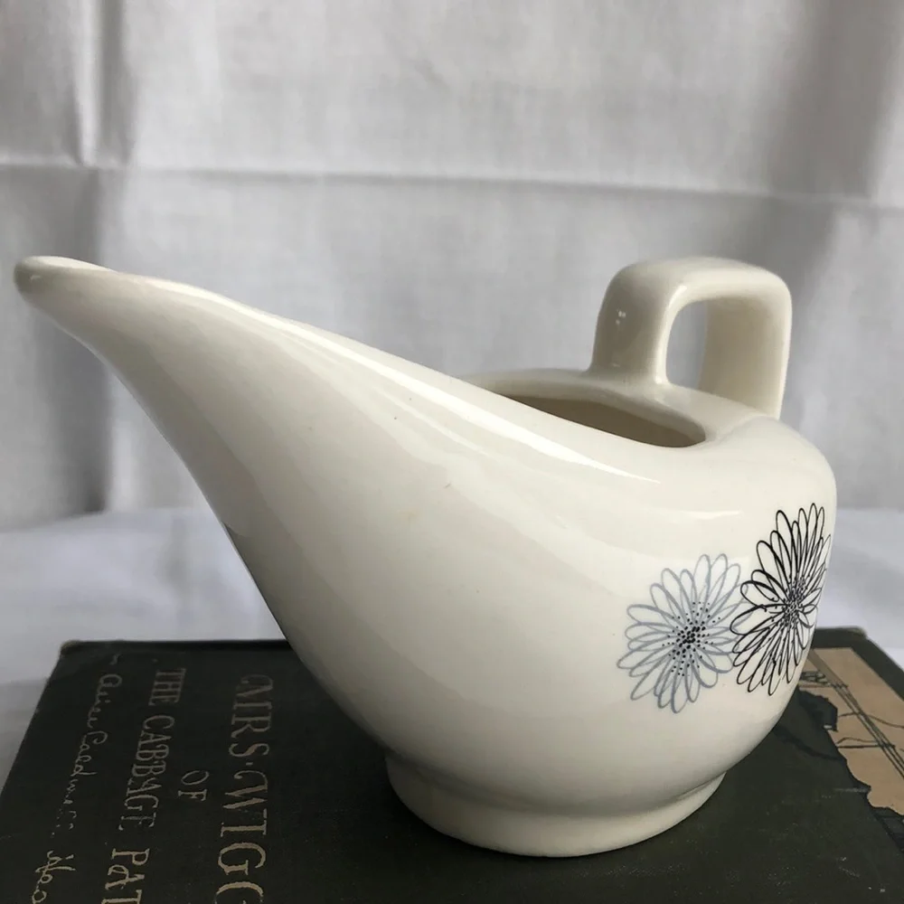 Mid century Salem pen & pencil off white creamer